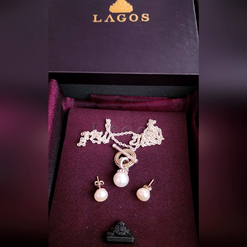 Lagos set earings and necklace